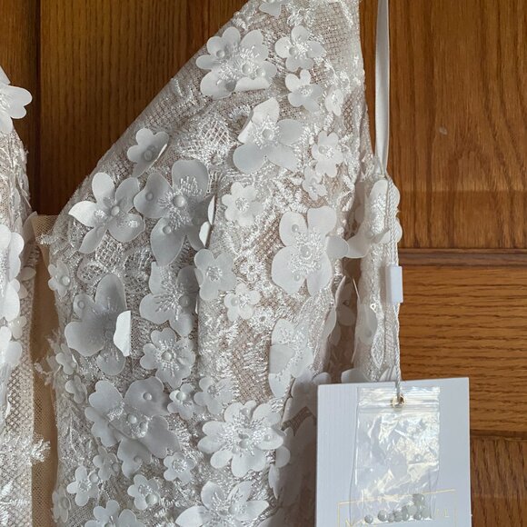 NWT $898 Size 12 Mac Duggal Floral Applique Sleeveless Mermaid Gown - Picture 7 of 7